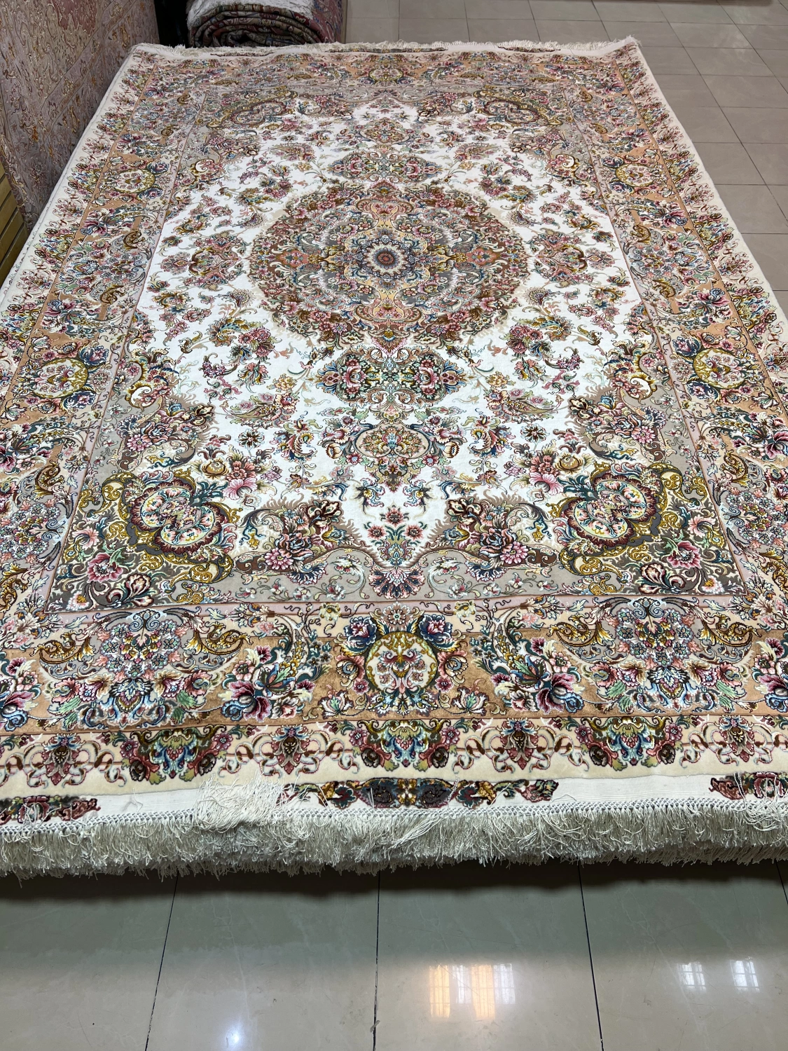 carpet-farshboom-2673967062