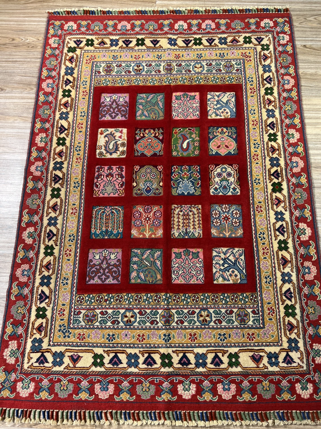 carpet-farshboom-3278731877