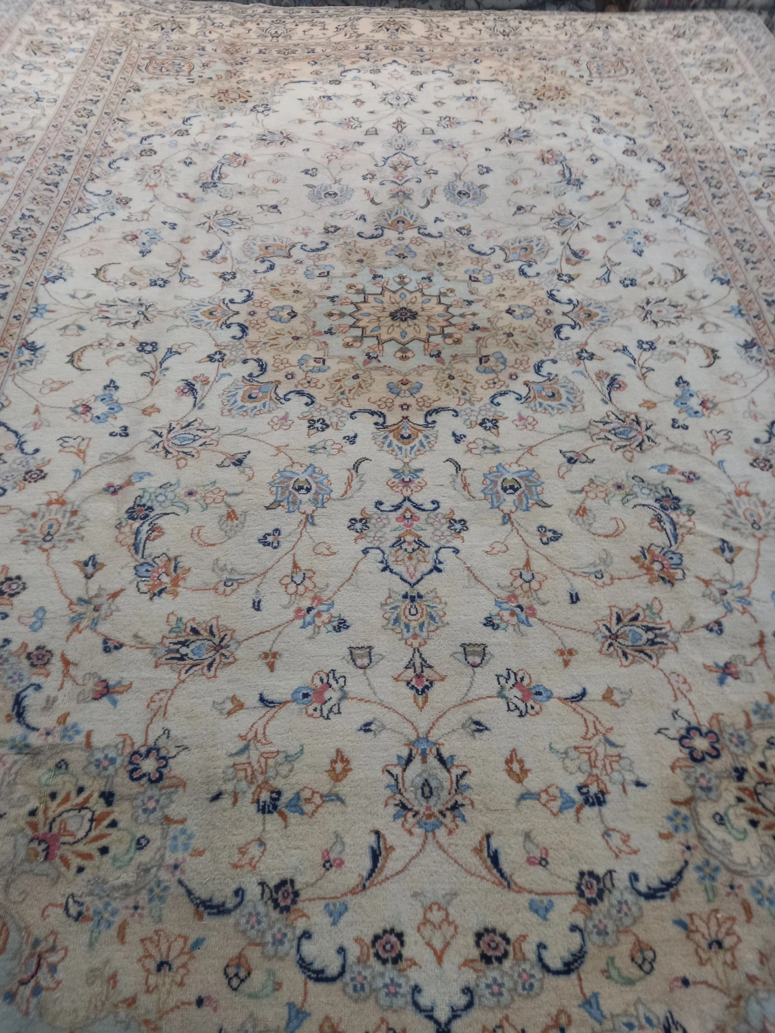 carpet-farshboom-3718270662