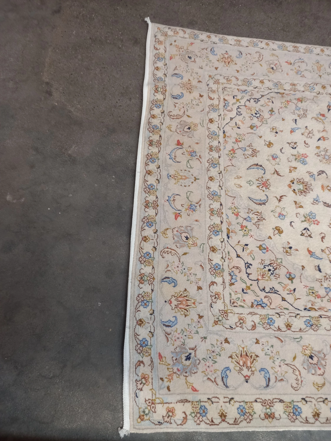 carpet-farshboom-3952688485
