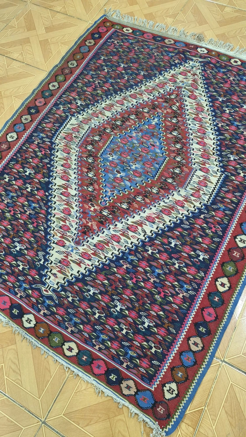 carpet-farshboom-4370789844