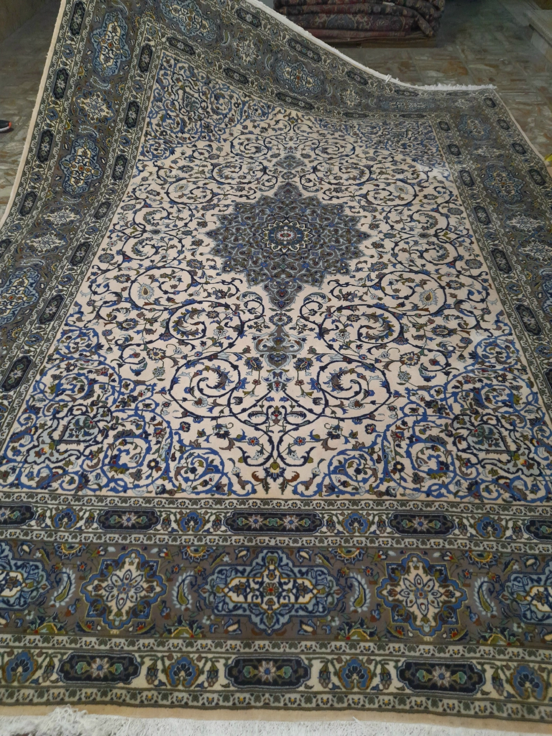 carpet-farshboom-4384626918