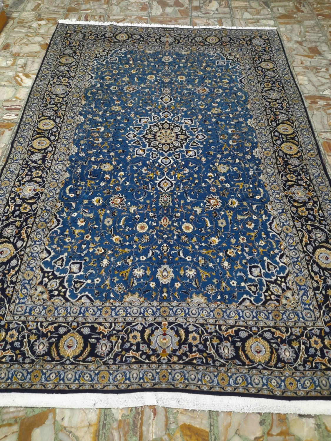 carpet-farshboom-4693176092