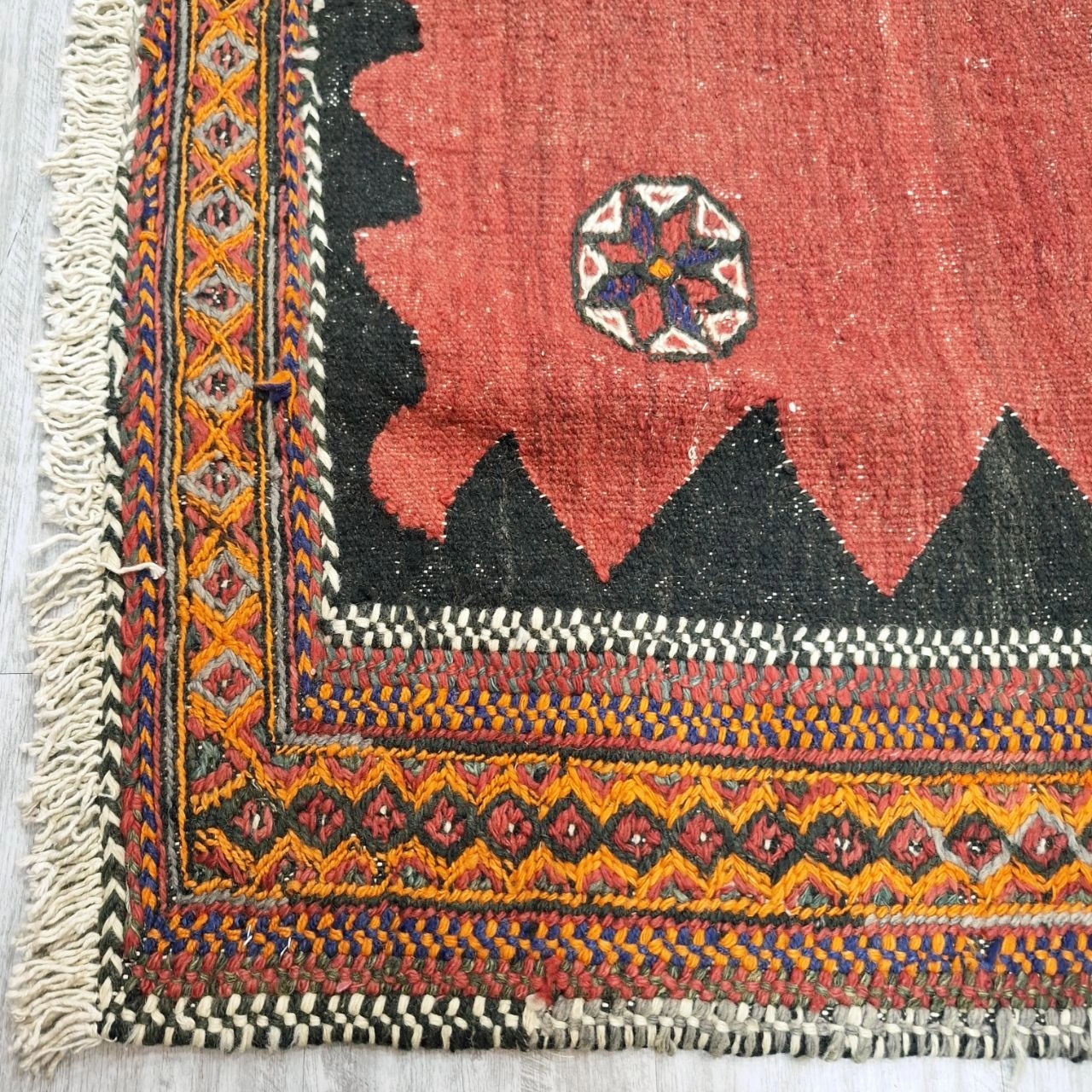 carpet-farshboom-5754704182