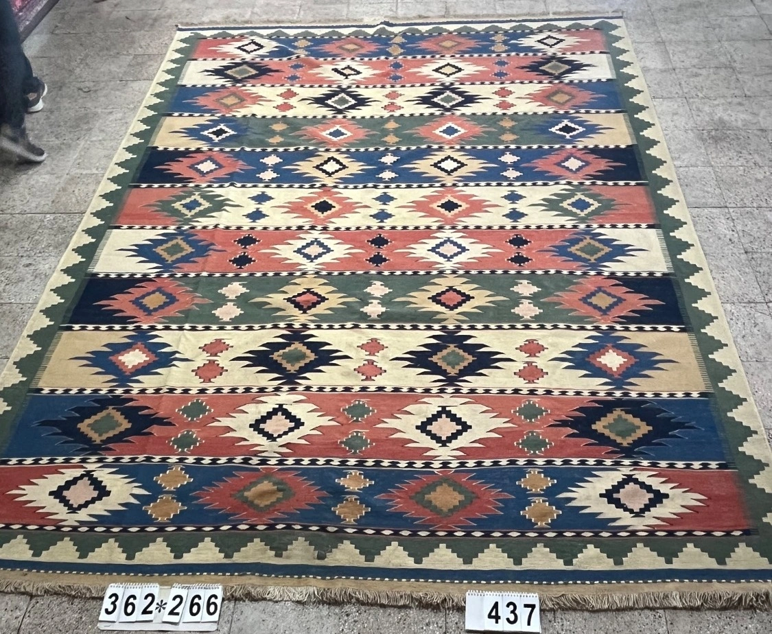 carpet-farshboom-5817749109