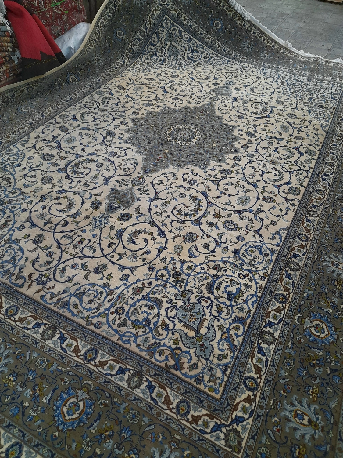 carpet-farshboom-6491793839