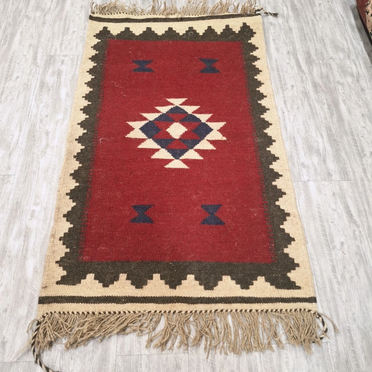 carpet-farshboom-7428515709