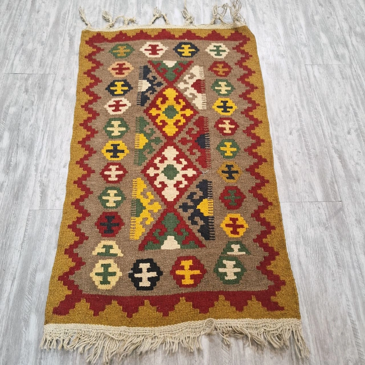carpet-farshboom-7884071706