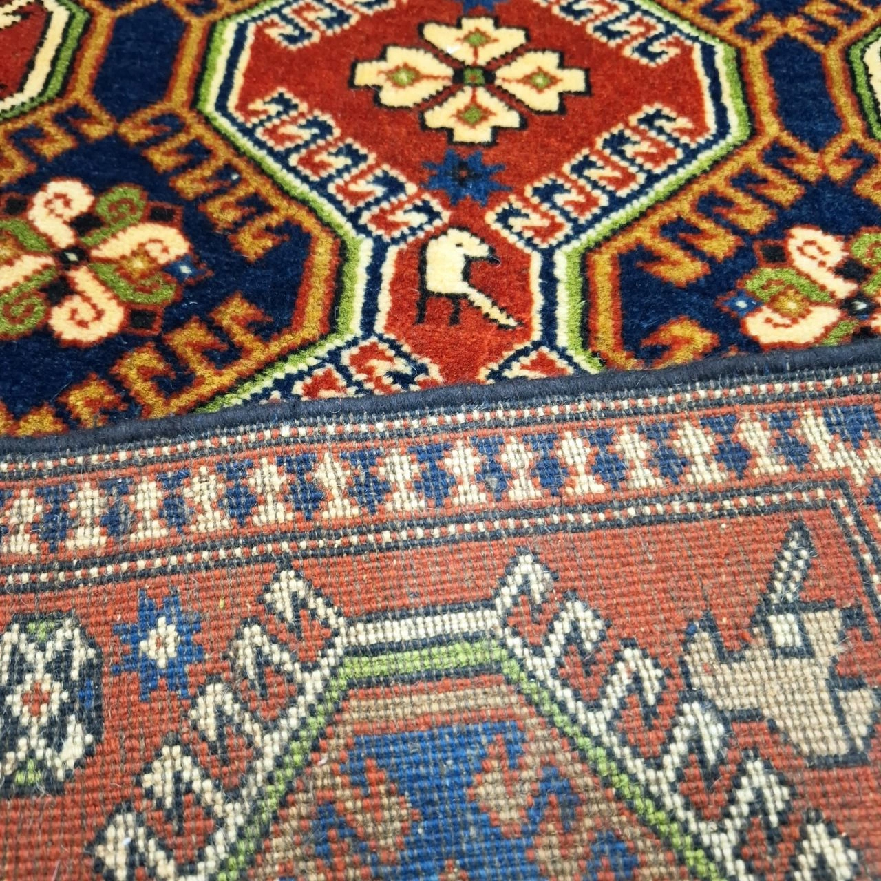 carpet-farshboom-8654387560
