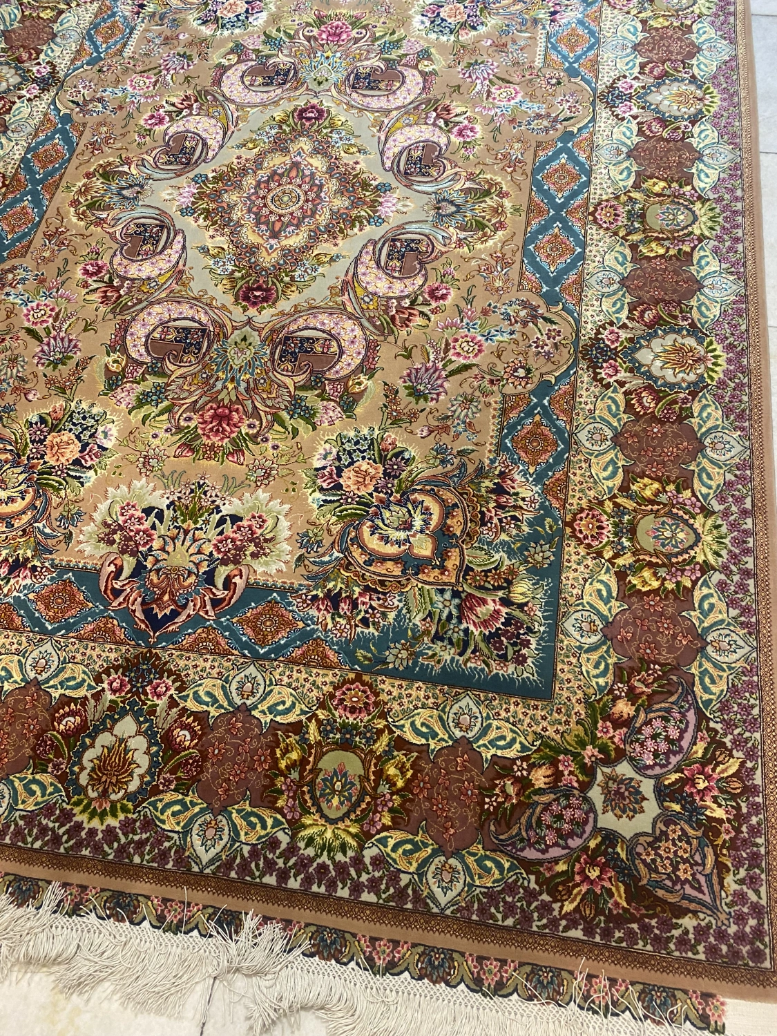 carpet-farshboom-8815276807