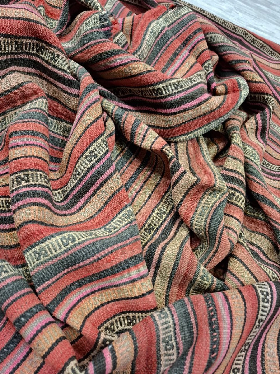 carpet-farshboom-9837635181