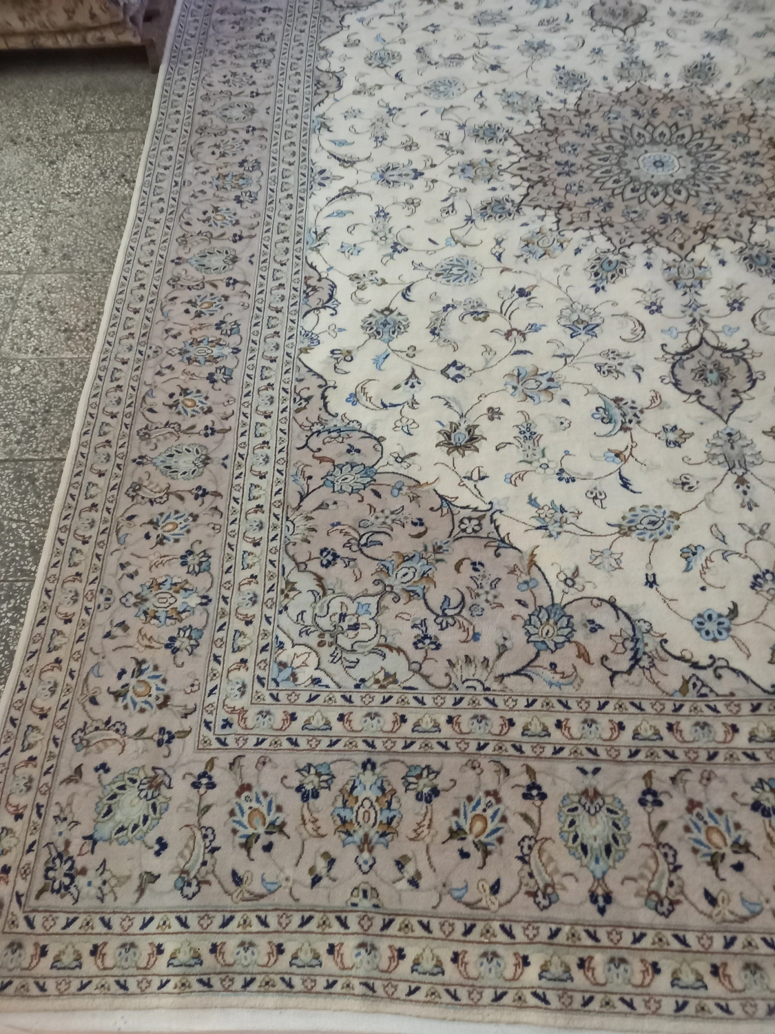 carpet-farshboom-9943465946