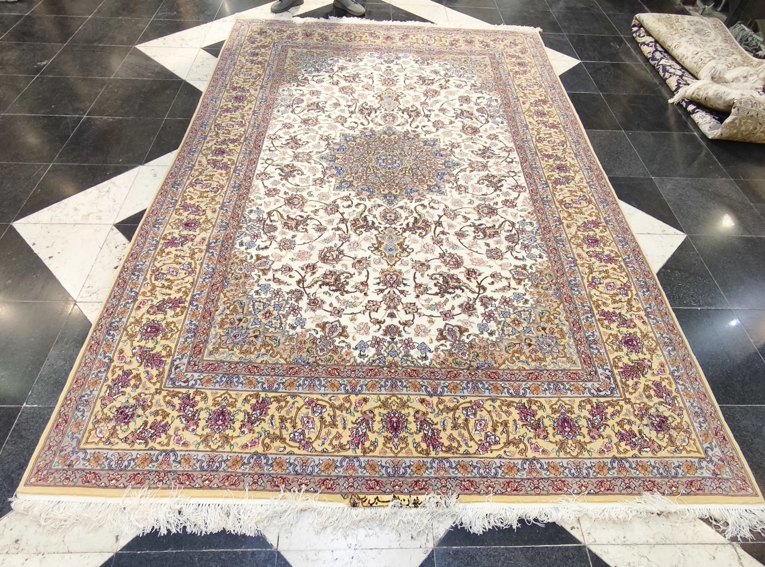 carpet-farshboom-0101374599