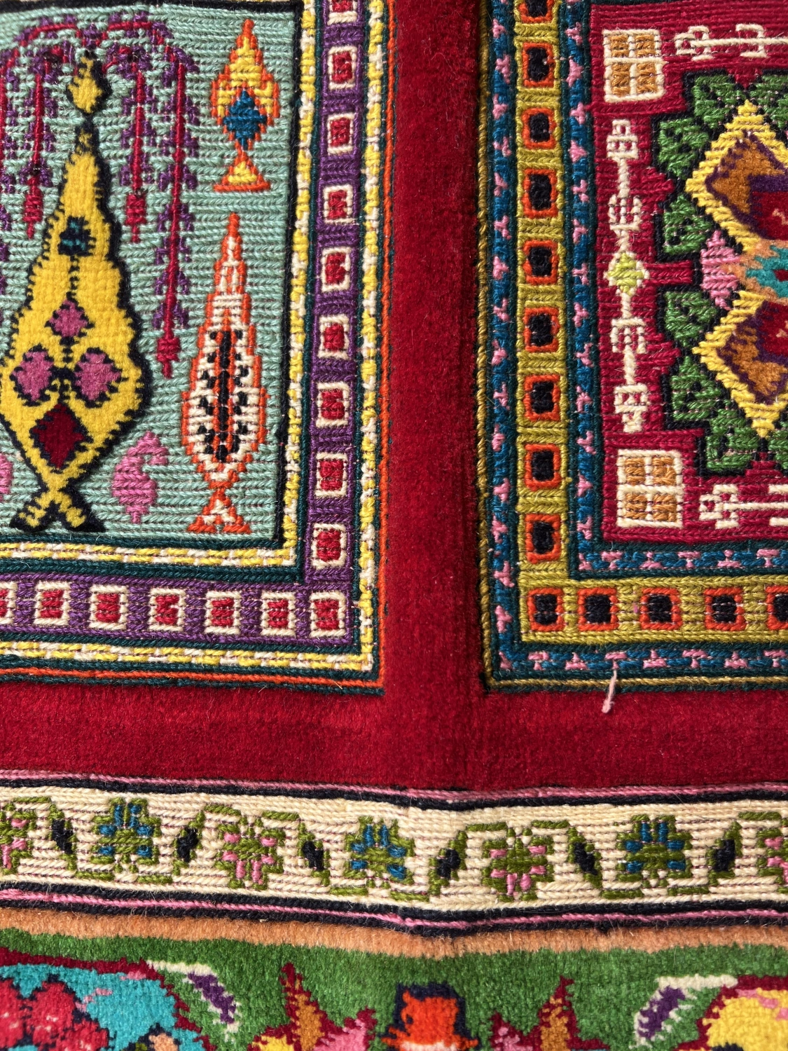 carpet-farshboom-0898643981