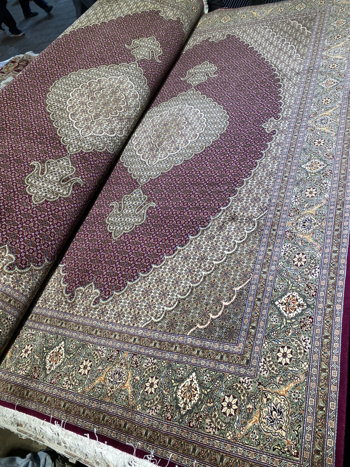 carpet-farshboom-1462631471