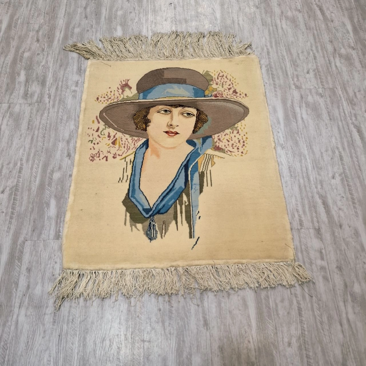 carpet-farshboom-1692468580