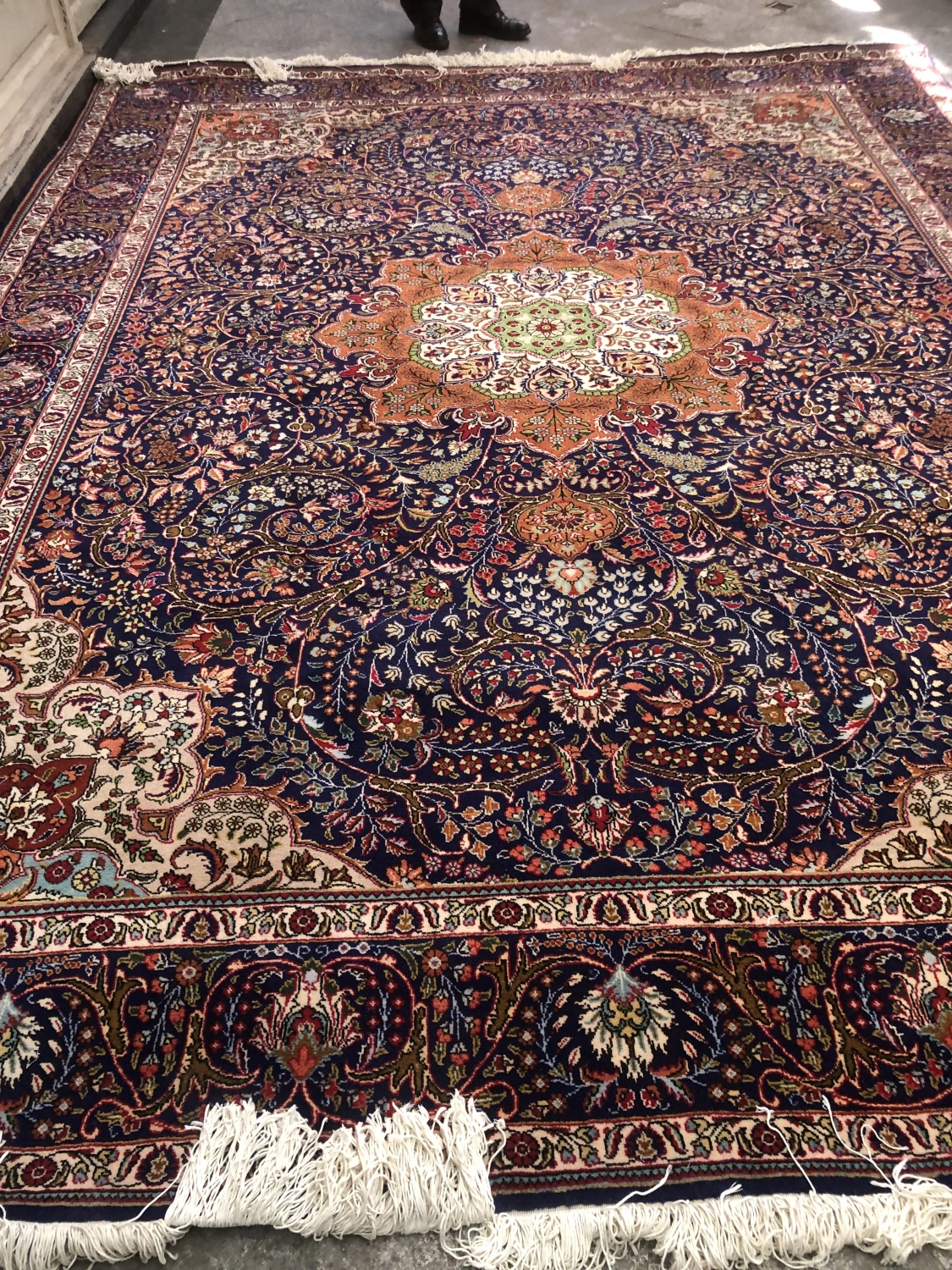 carpet-farshboom-1746893050