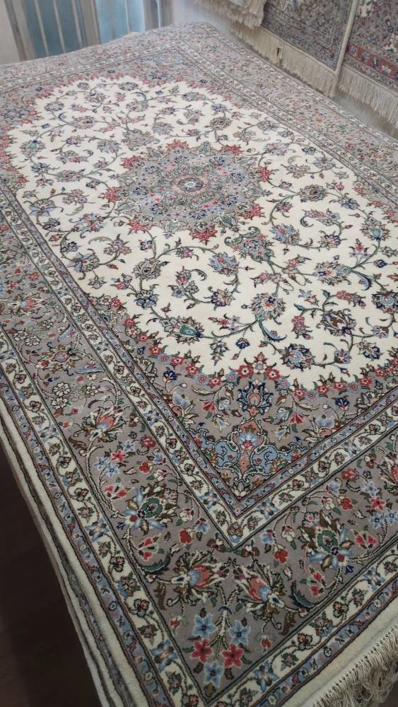 carpet-farshboom-2060949203