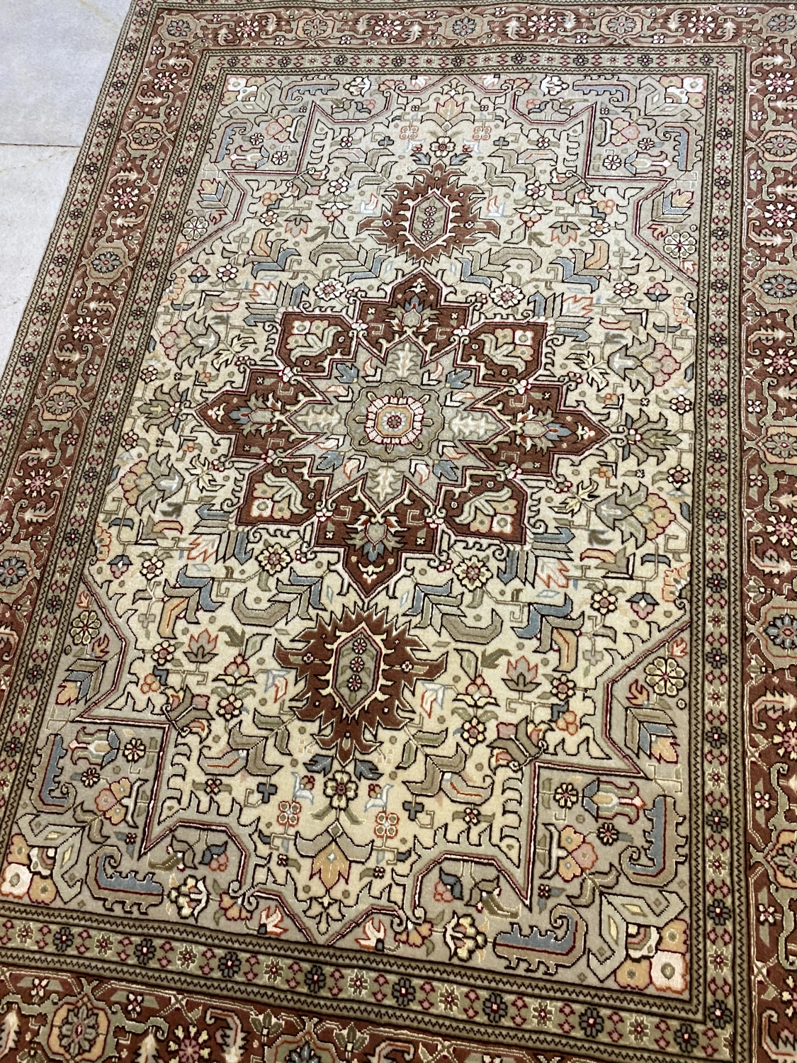 carpet-farshboom-2082826866