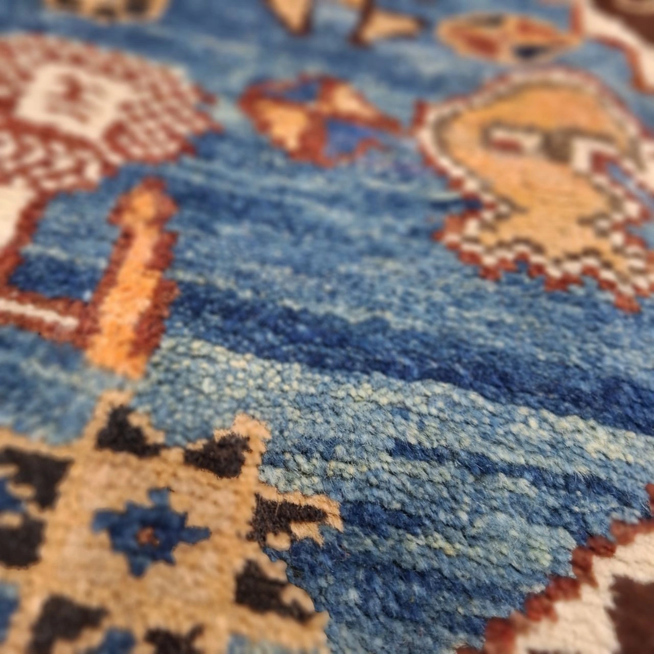 carpet-farshboom-2171514409