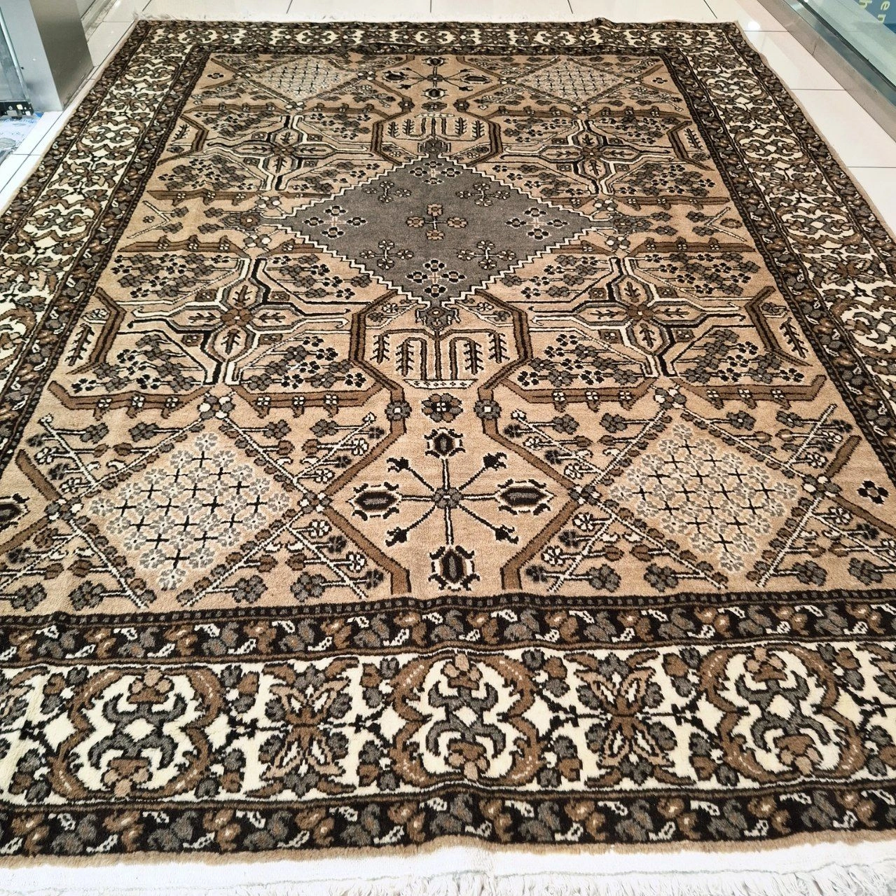 carpet-farshboom-2357165133