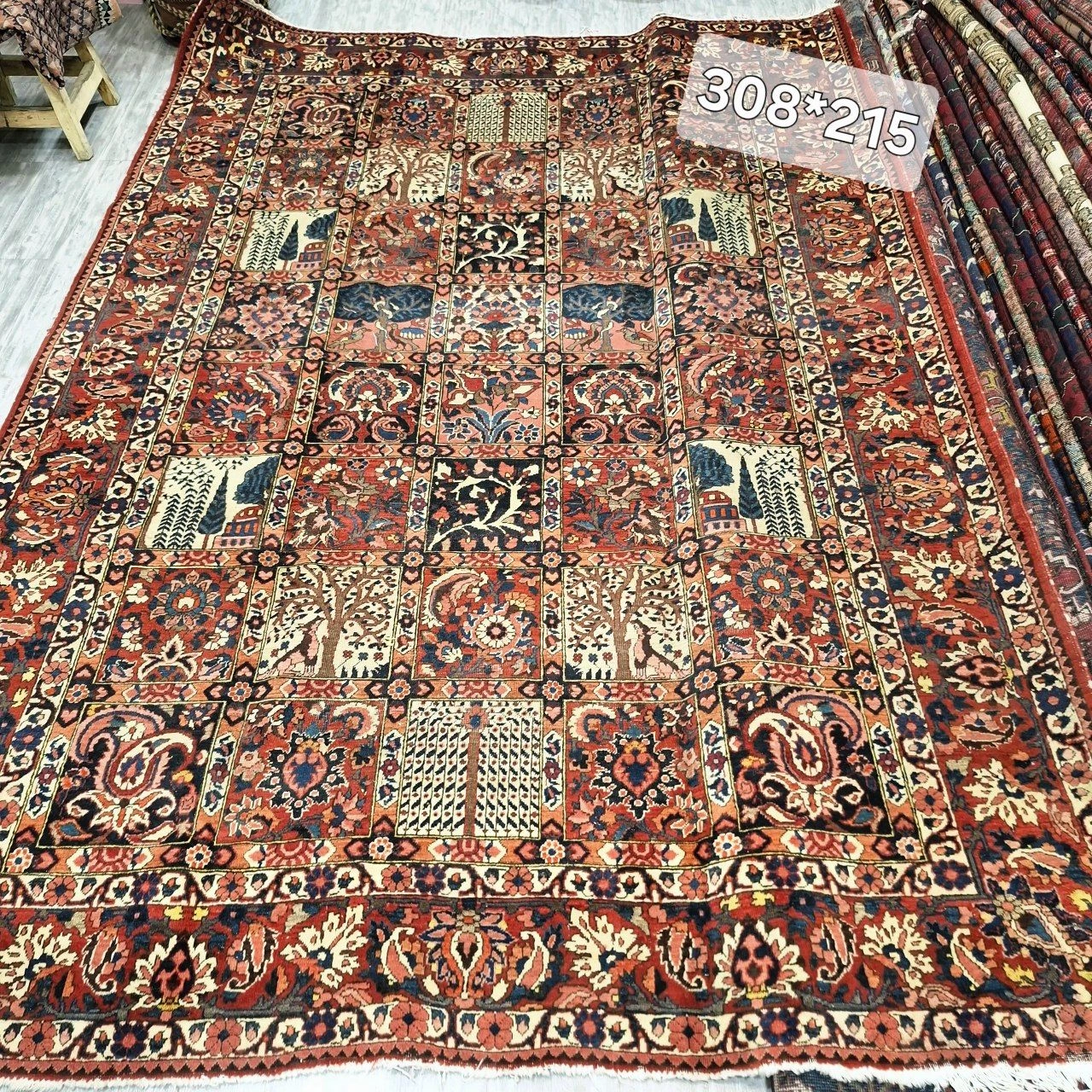 carpet-farshboom-2396249200
