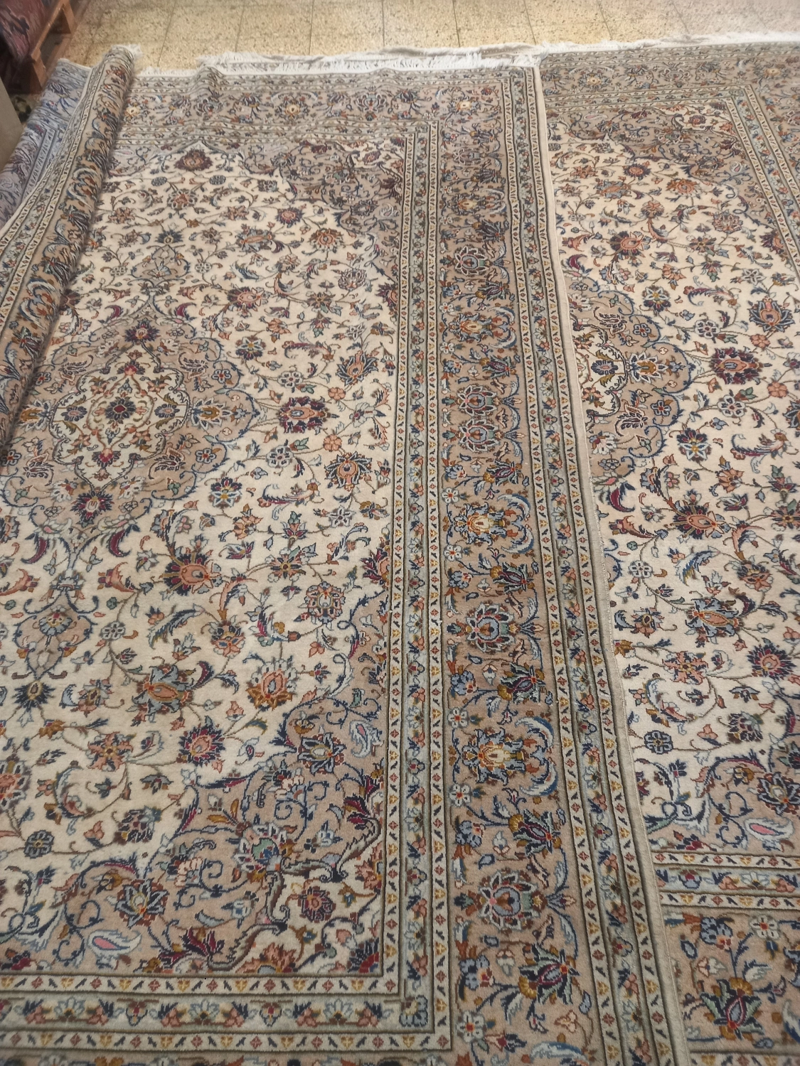 carpet-farshboom-2417871422
