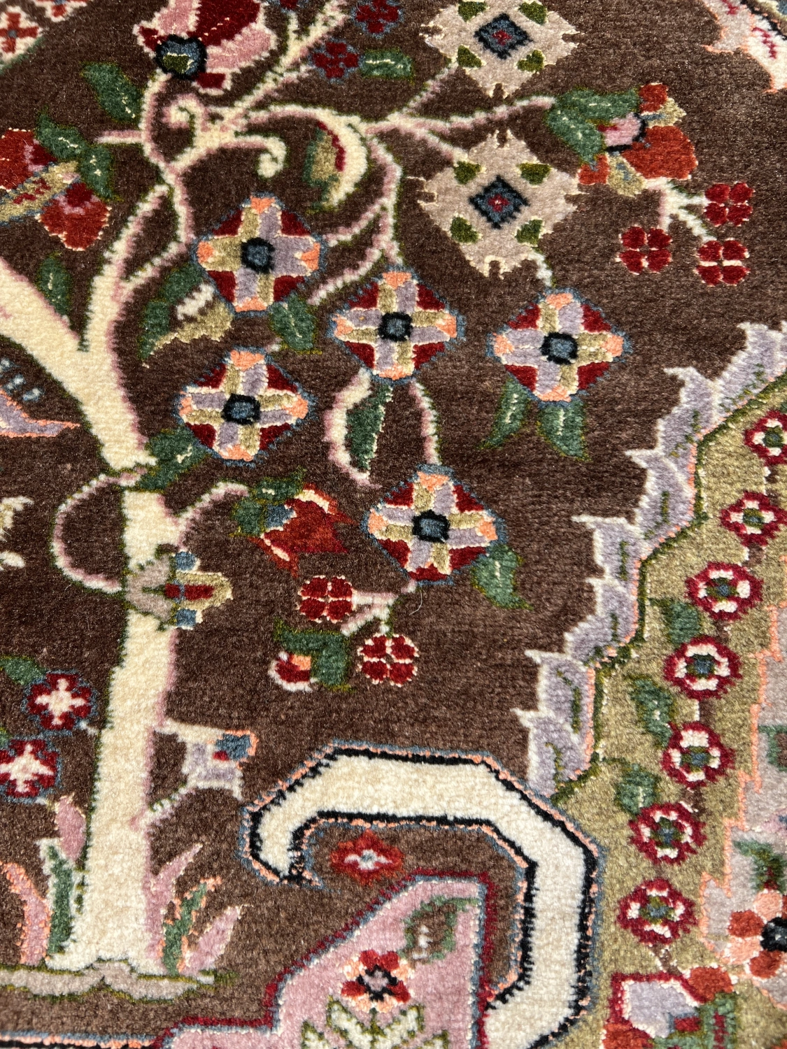 carpet-farshboom-2432580595