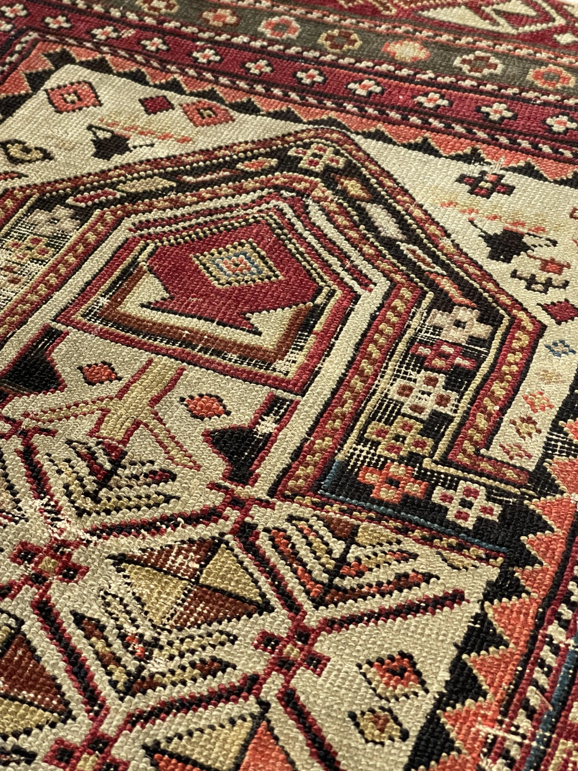 carpet-farshboom-3118802856