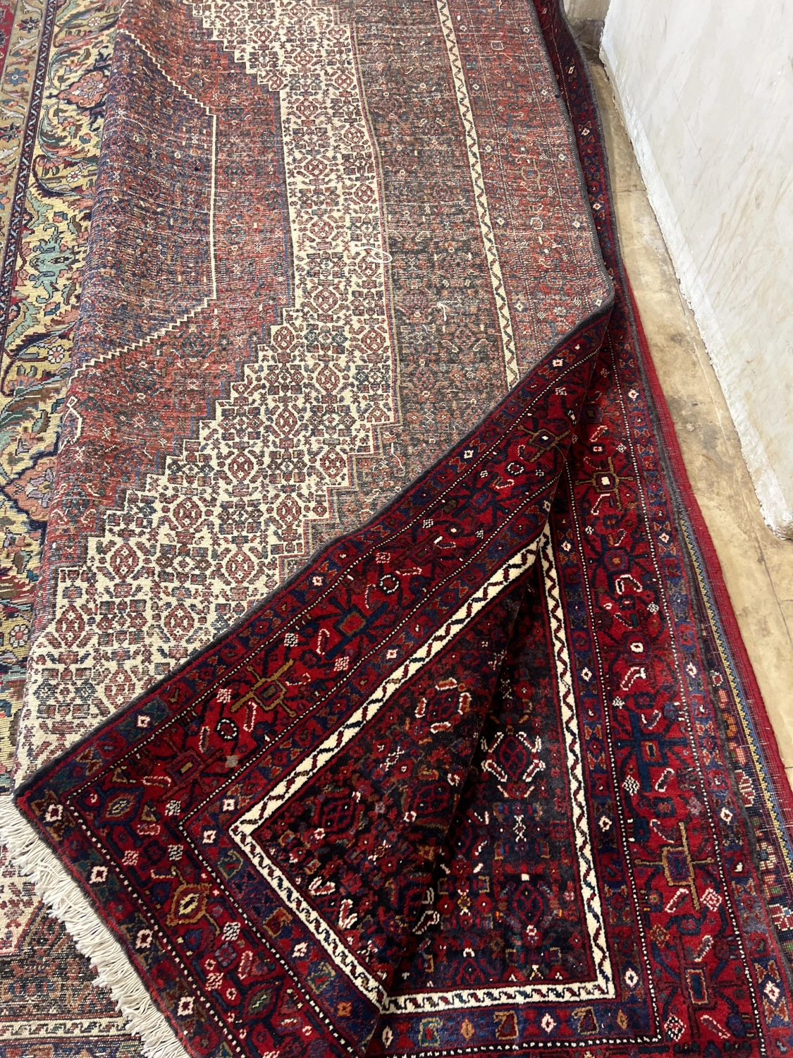 carpet-farshboom-3140084999