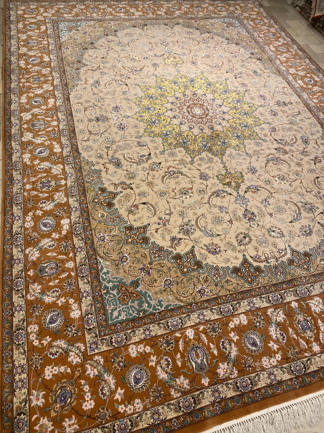 carpet-farshboom-3489790449