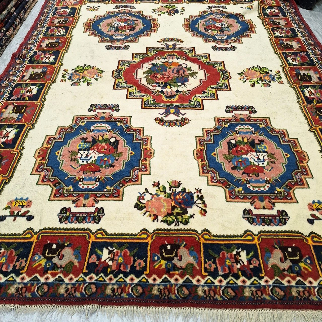 carpet-farshboom-3689832357