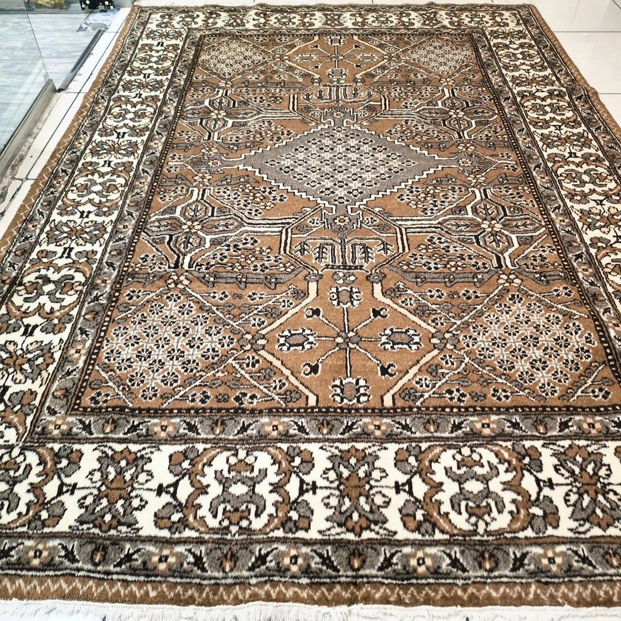carpet-farshboom-4085802782