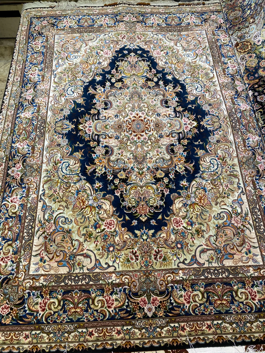 carpet-farshboom-4164370421