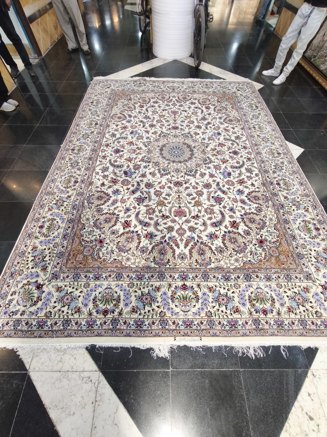 carpet-farshboom-4414817489