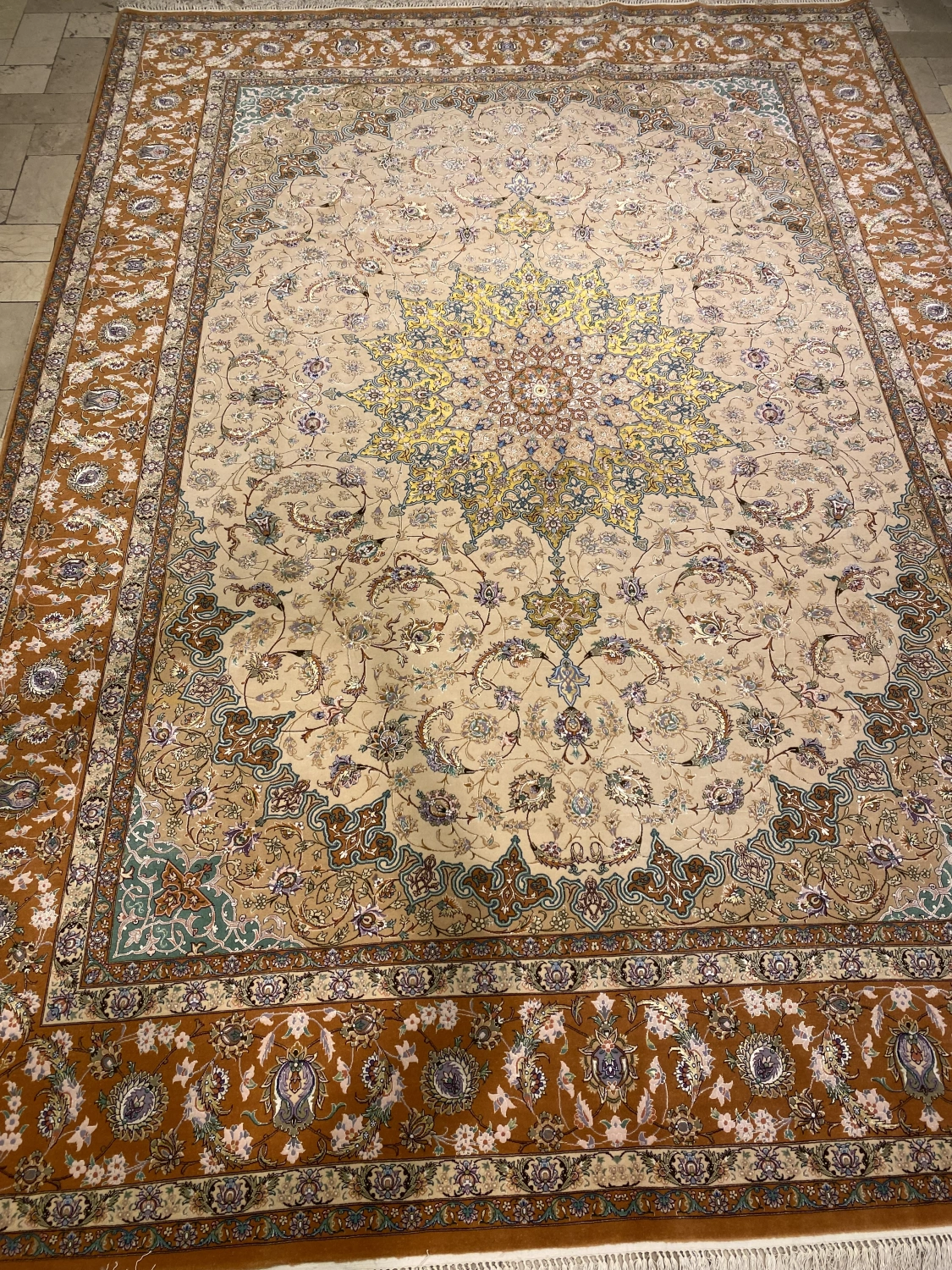 carpet-farshboom-4783234707