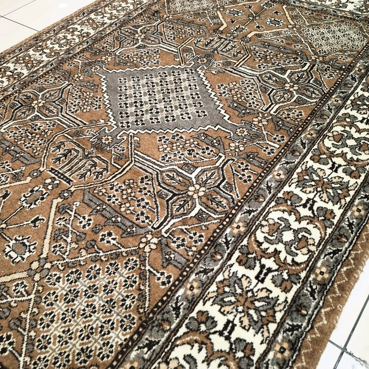 carpet-farshboom-5422336223