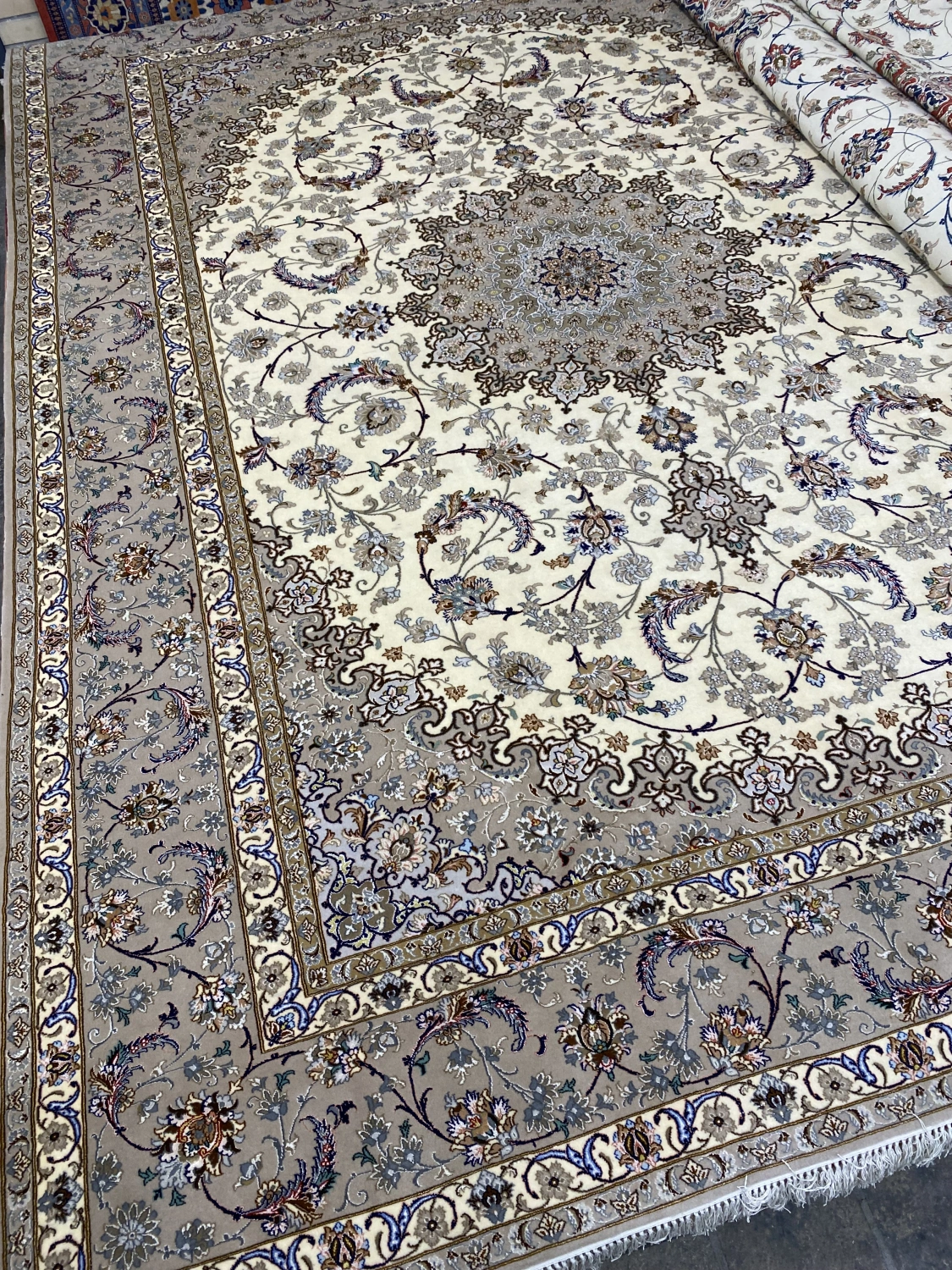 carpet-farshboom-5644812356