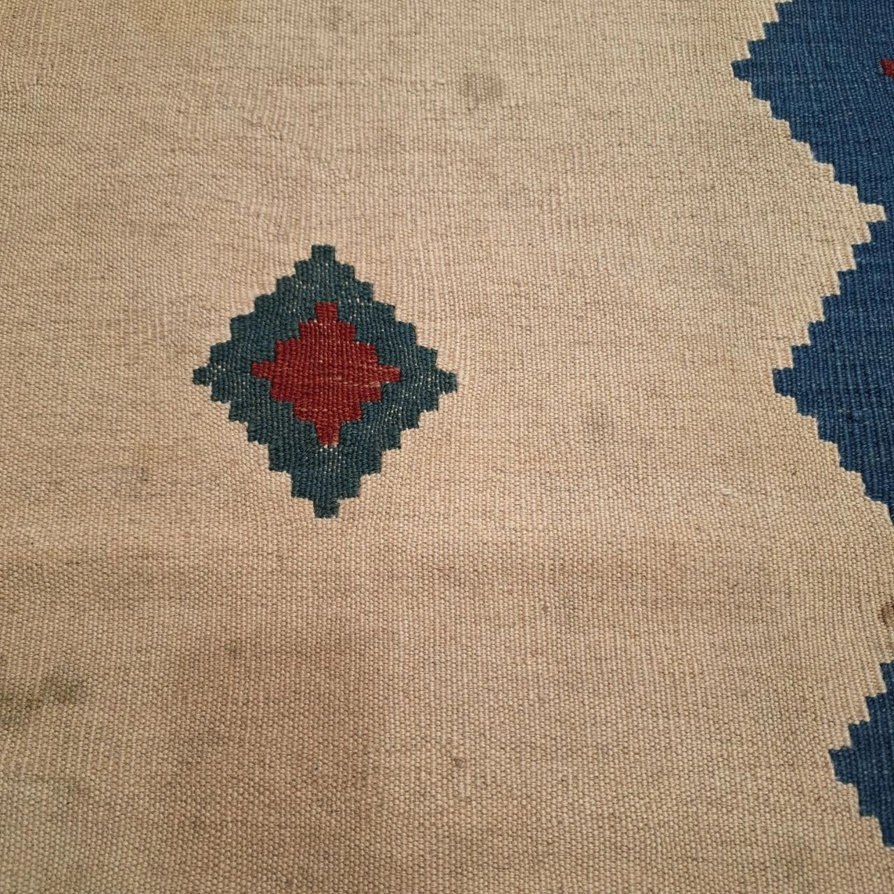 carpet-farshboom-6556378199