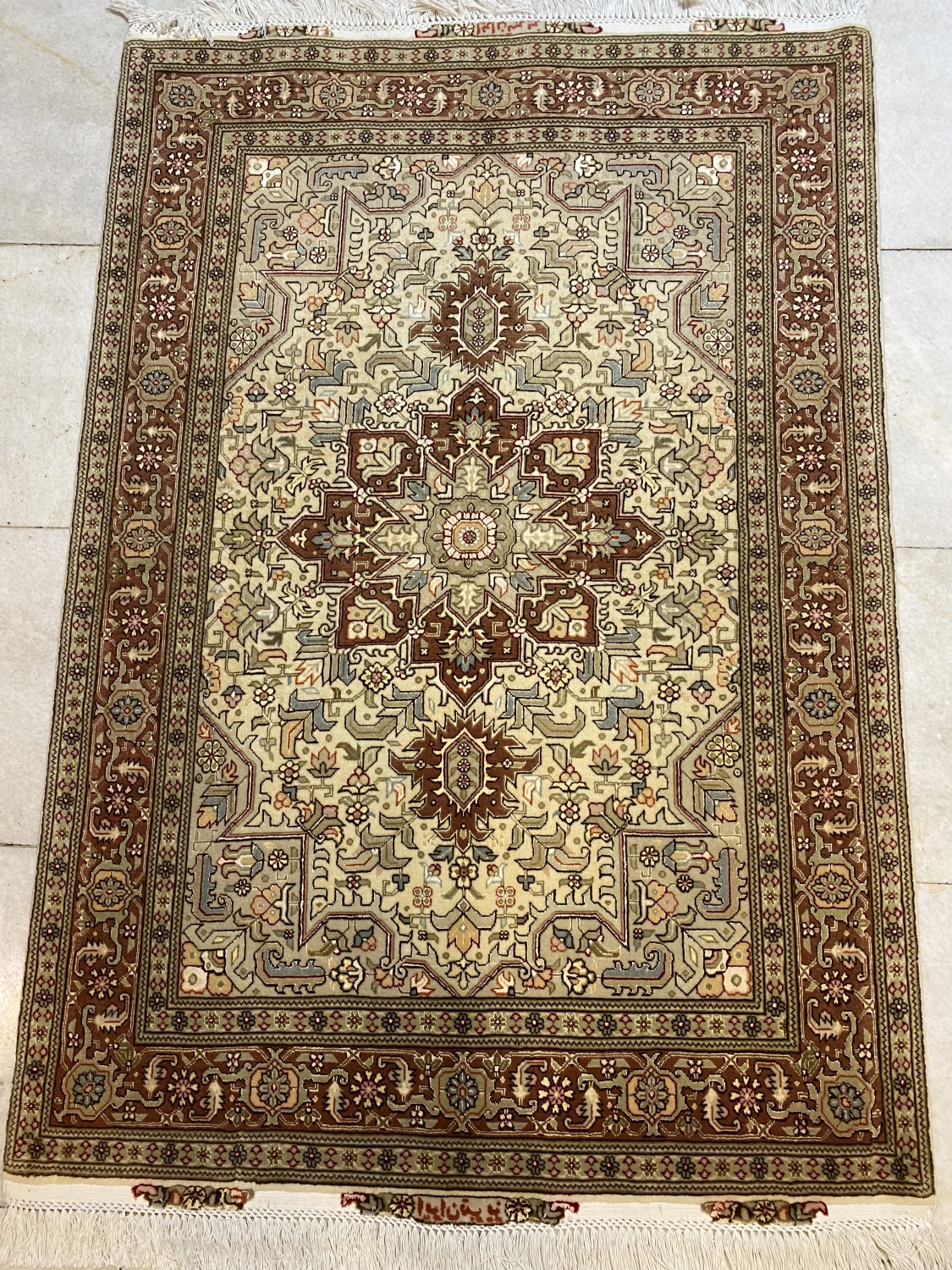 carpet-farshboom-9834226196