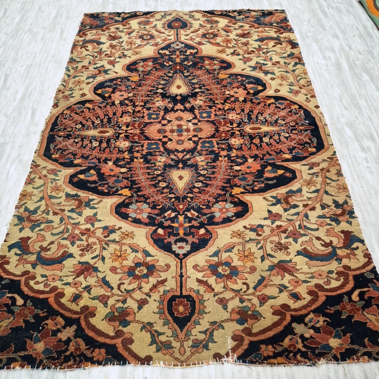 carpet-farshboom-9882936760