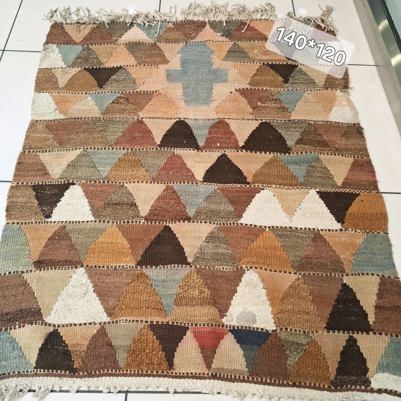 carpet-farshboom-9943623182