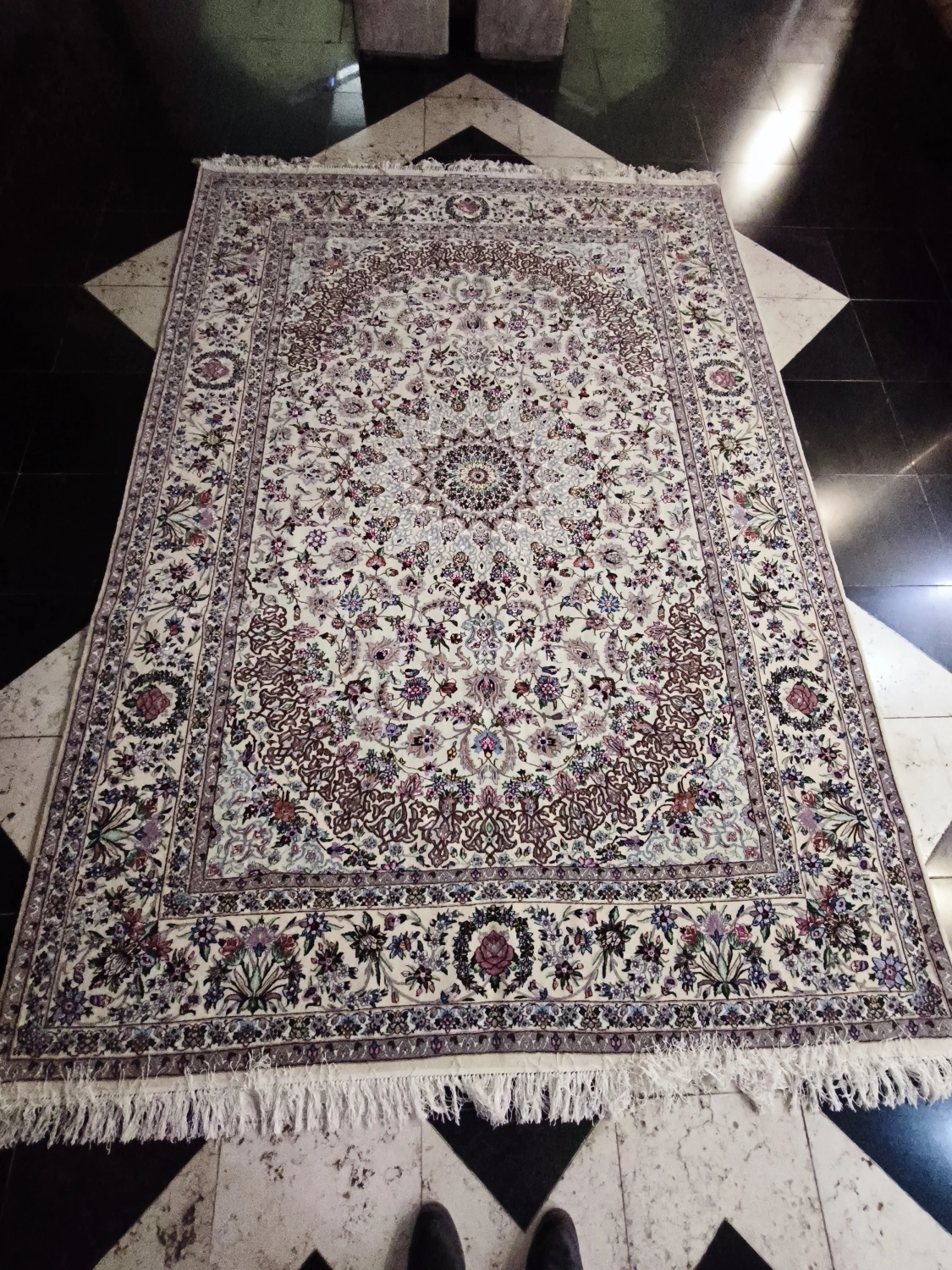carpet-farshboom-1036889045