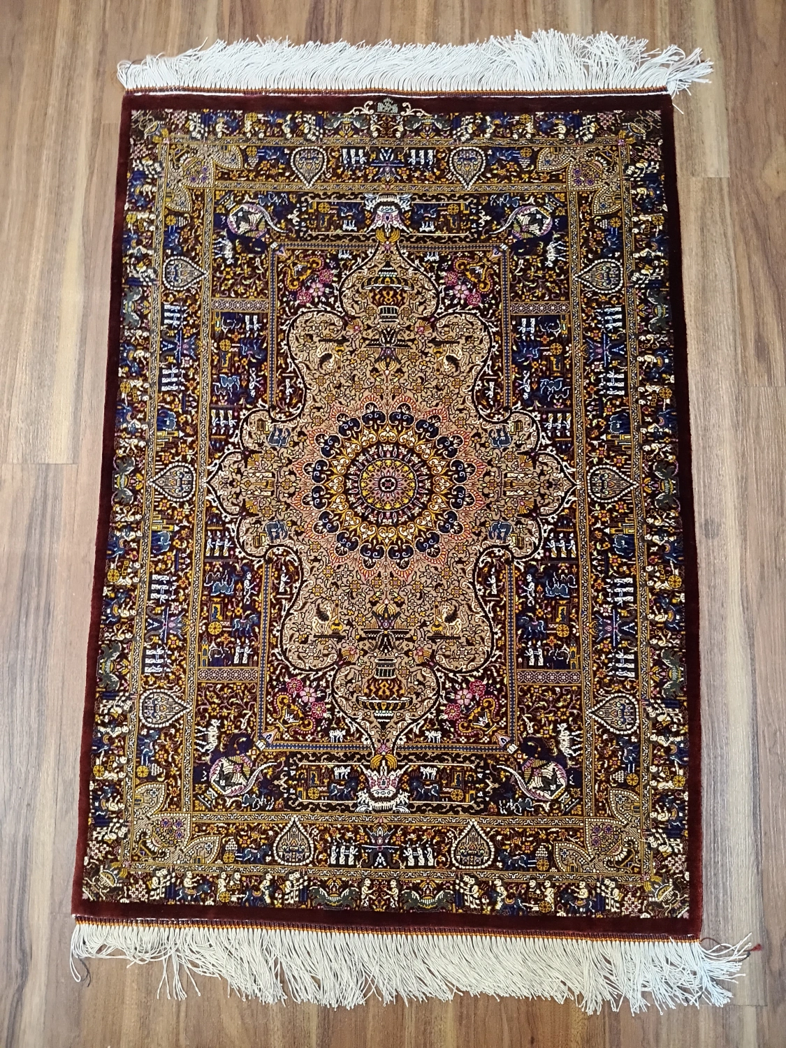 carpet-farshboom-1067635306