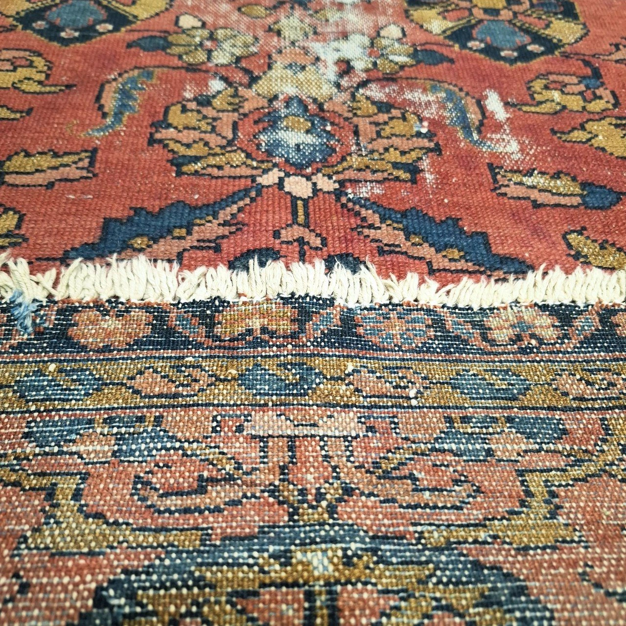 carpet-farshboom-1204318877