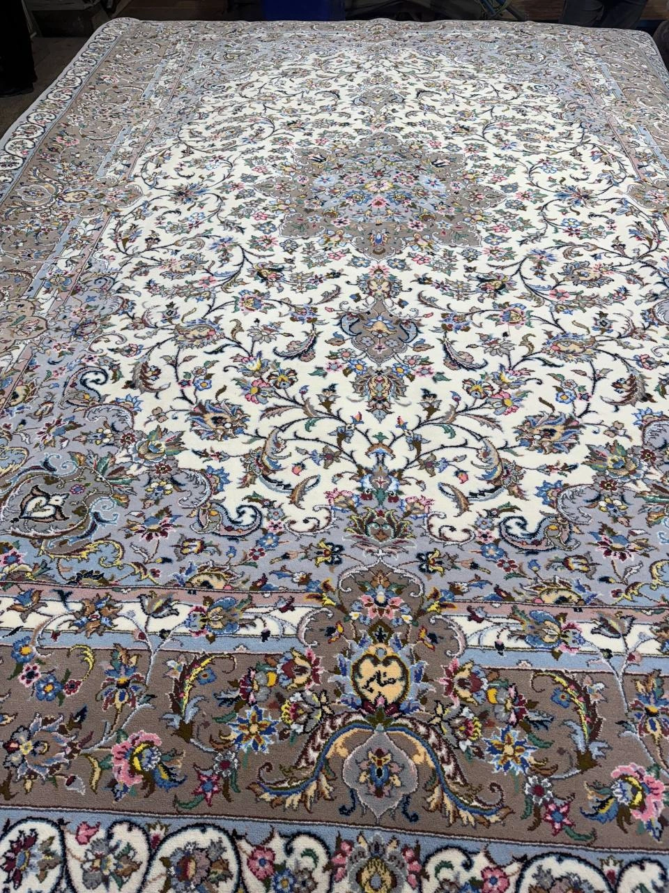 carpet-farshboom-1296237475