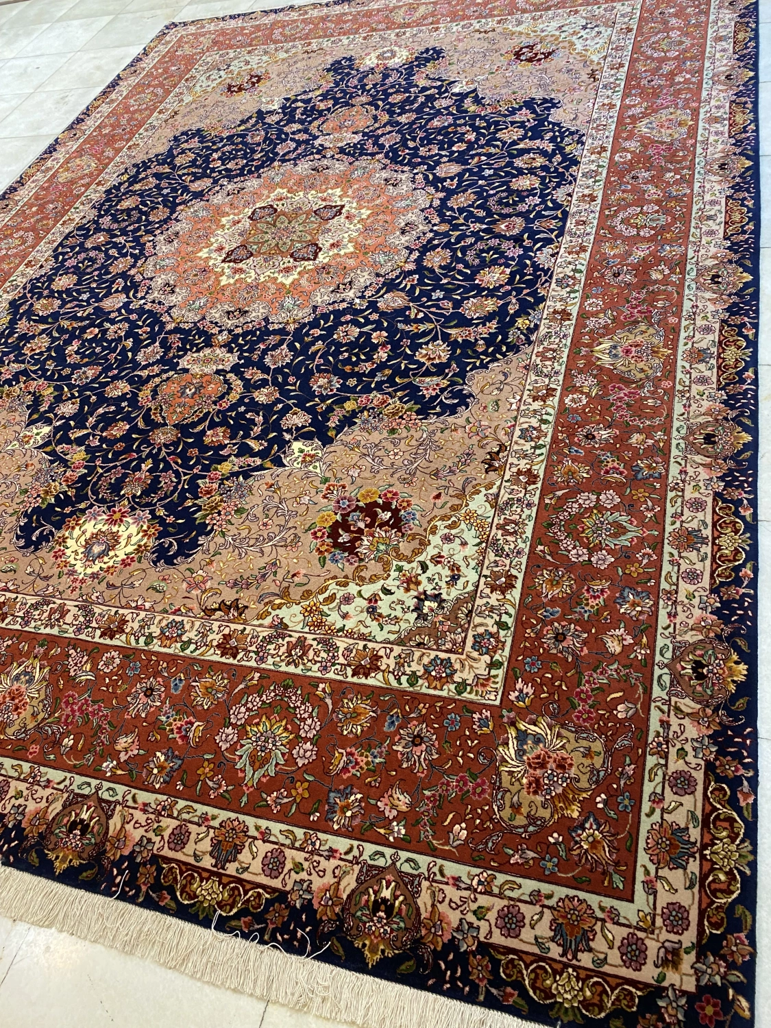 carpet-farshboom-1414794738
