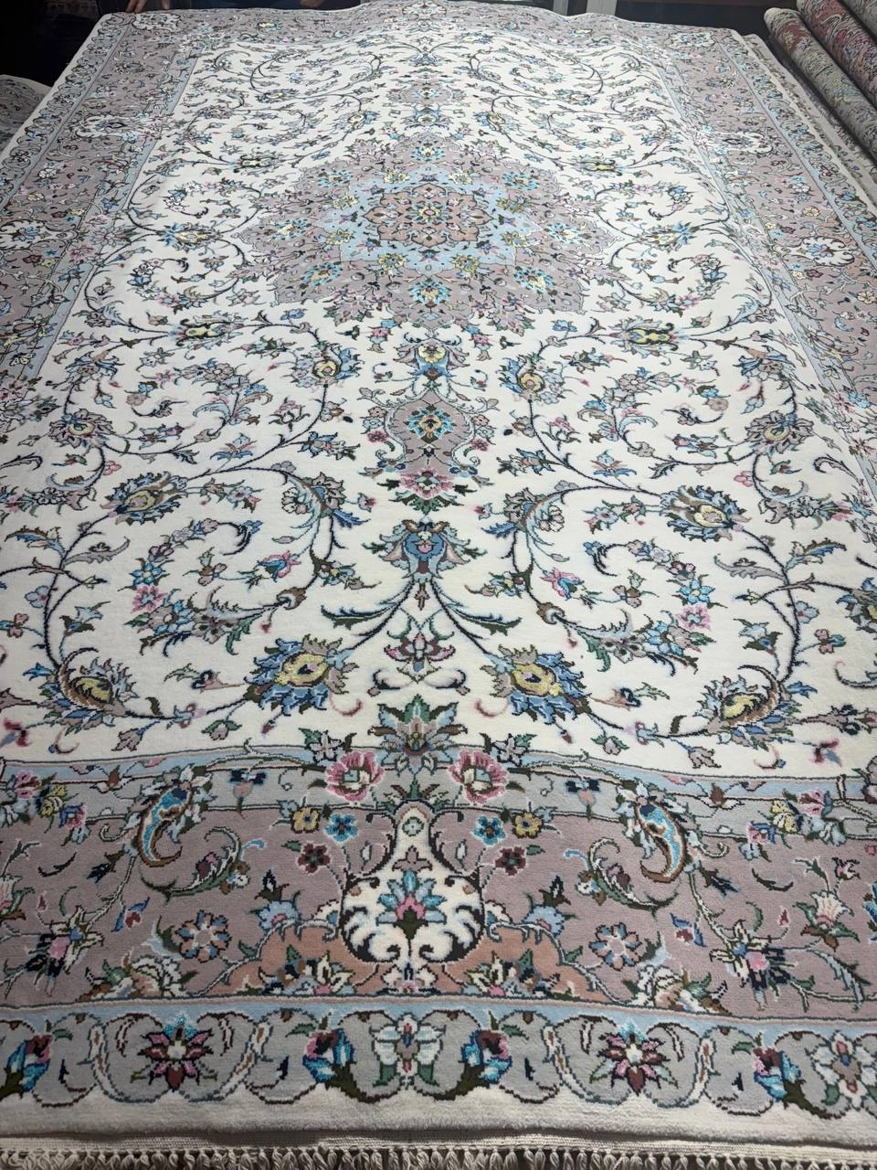 carpet-farshboom-1463601330