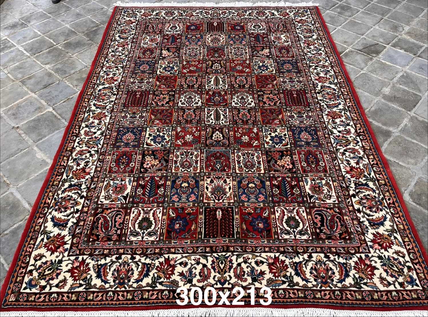 carpet-farshboom-1651712330