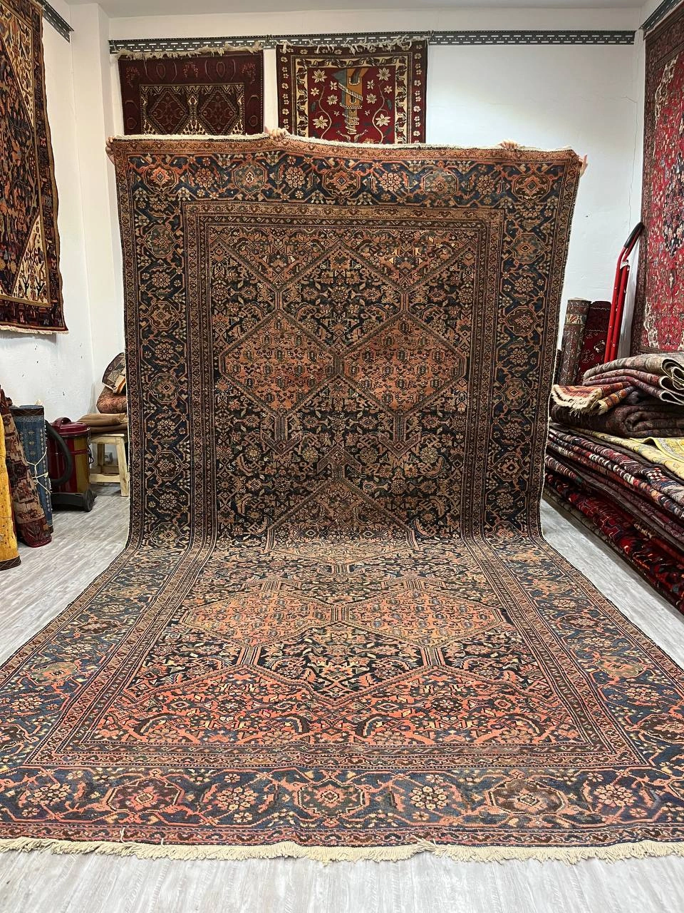 carpet-farshboom-1678819970